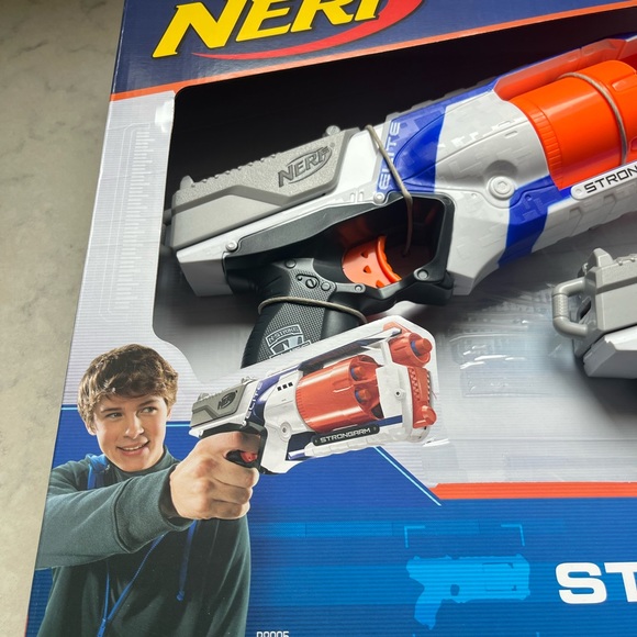 NEW IN BOX N-Strike Elite Nerf Guns with 12x Darts - Picture 5 of 9